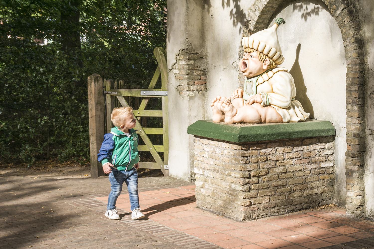 Efteling paper please